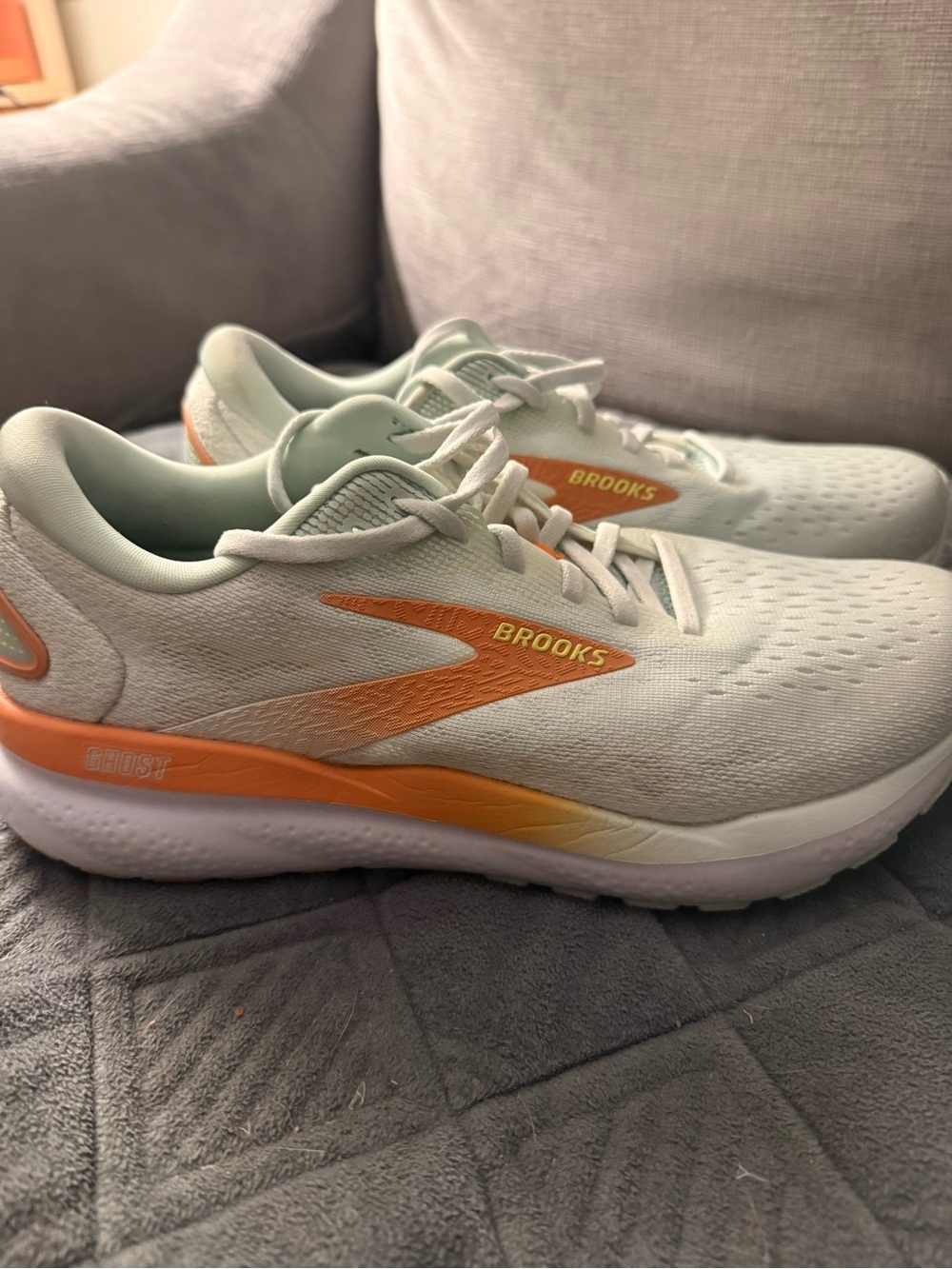 Brooks Women’s Ghost 16 Running Shoes